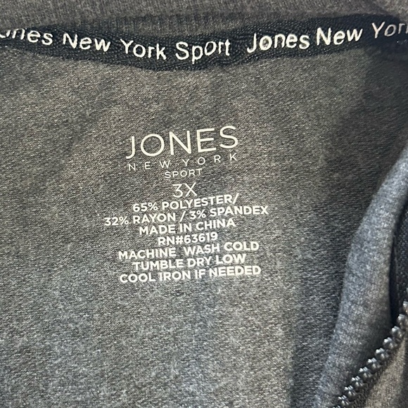 Jones of New York Sport. Gray Pullover. - Picture 6 of 6